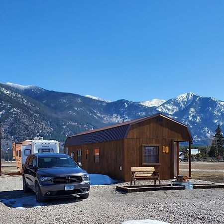 Glacier Acres Guest Ranch Колумбия-Фолс Экстерьер фото